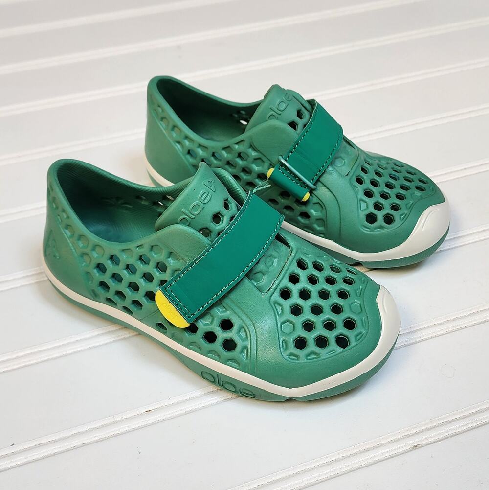 Plae Mimo Kids Green Water Shoes Sandals size 10